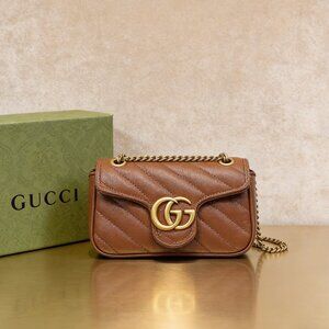 Gucci GG Marmont Super Mini Bag